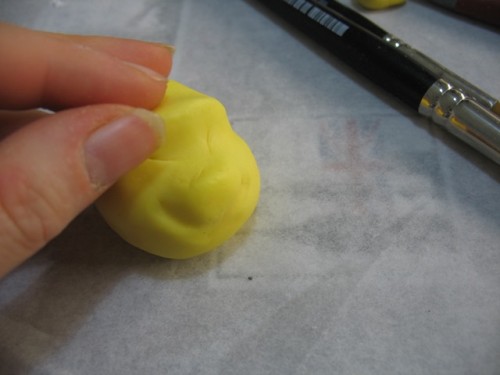 polymer clay Winnie the Pooh tutorial - step 24