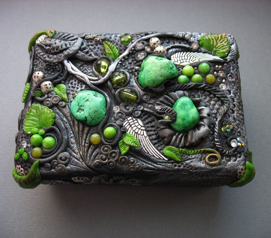 green_magic_renewed_photo polymer clay box