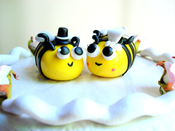 bee toppers bride and groom - wedding cake funny decor