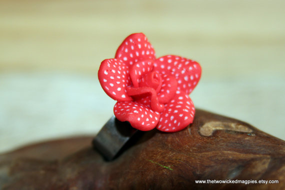 Polymer clay flower ring