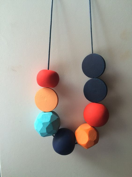 A bit of color and fun into a simple polymer clay necklace