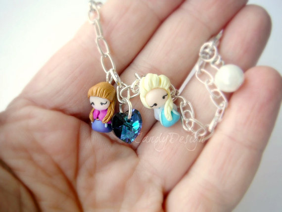 fimo / polymer clay Anna and Elsa charm bracelet