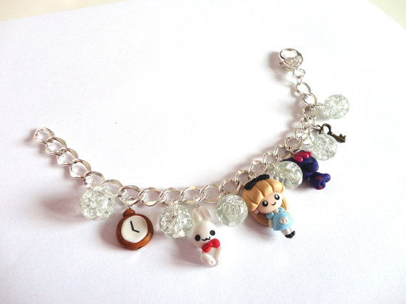 fimo / polymer clay Alice in wonderland charm bracelet 