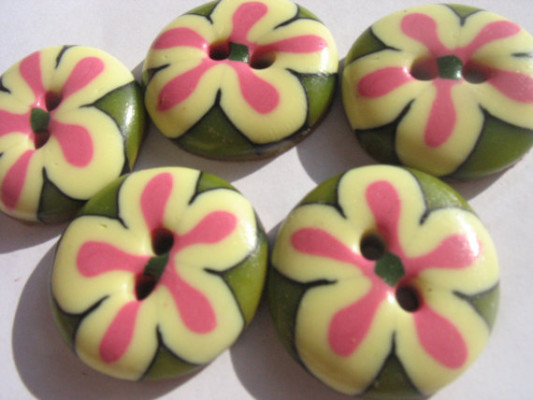 Polymer clay buttons - FIMO DIY