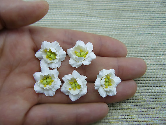 polymer clay miniature miniature white flowers