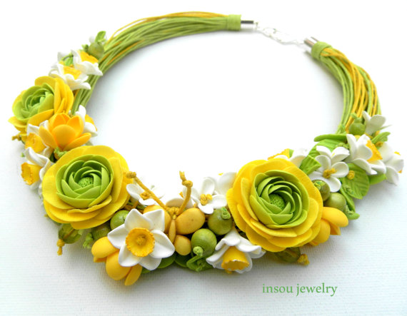 Flower Necklace, Greenery Necklace, Spring Jewelry, Statement Necklace, Yellow Green, Roses, Floral Fashion, Wedding Jewelry, Ranunculus polymer clay fimo