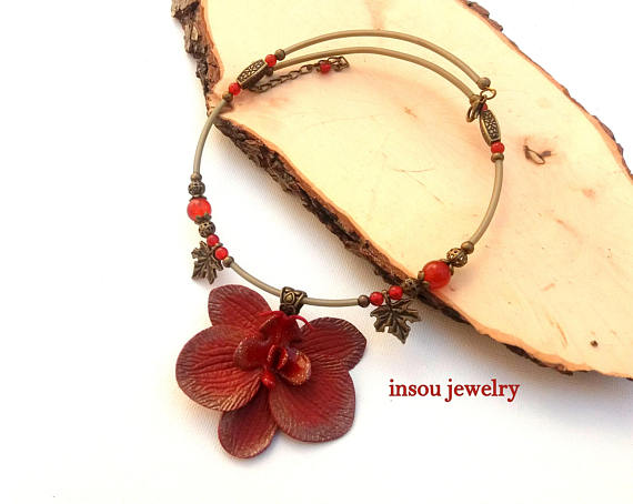 Choose an amazing handmade gift for a woman from 100 polymer clay flower jewelry