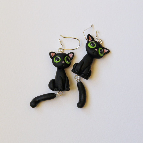 Cute black cat, dangle polymer clay earrings, nickel free, kawaii cat earrings, unique gift, green eyed kittens earrings, hand sculpted
