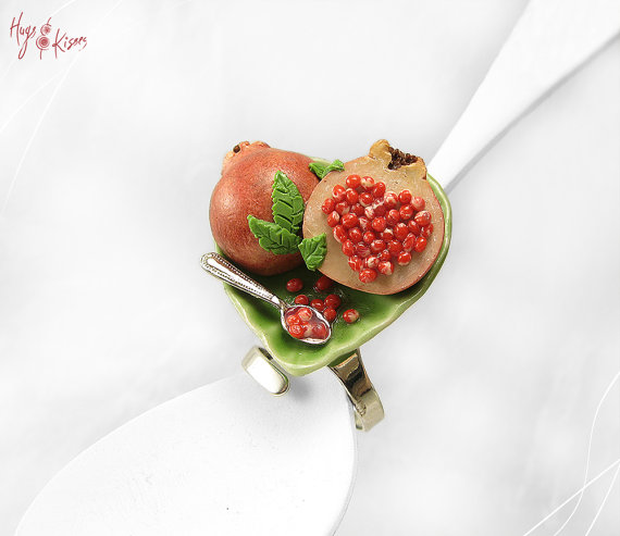 Pomegranate Ring, Good Luck Ring, Mini Food Jewelry, Polymer Clay Ring, Scented Jewelry, Foodie Gift, Valentine gift,Kawaii Jewelry, Polymer clay miniature food rings