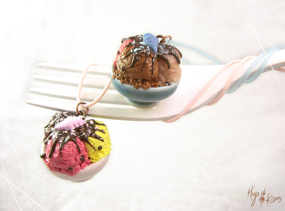 Scented Ice Cream Necklace, Pink or Blue Ice Cream Bowl Necklace, Mini Food Jewelry, Polymer Clay, Foodie Gift, Summer Necklace, Kawaii Necklace