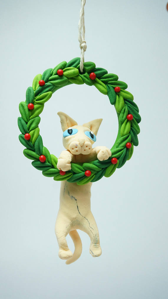 Christmas ornament, Xmas wreath, cat ornament clay miniature, cat breed clay figure, custom cats ornament, handmade clay pet