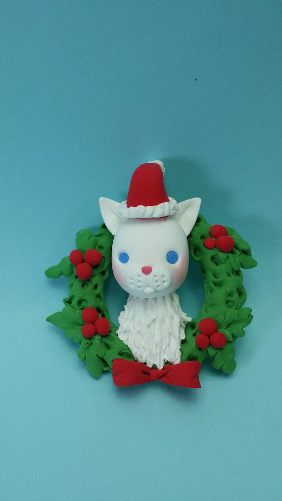 Christmas ornament, Xmas wreath, White cat ornament clay miniature ,Cat breed clay figure, custom cat ornament, handmade for cat lovers