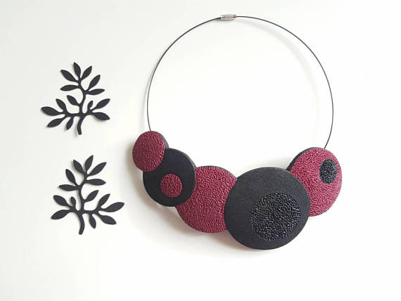 Merlot and black necklace, beautiful and romantic necklace, gift for her, fimo necklace,bib necklace,statement necklace