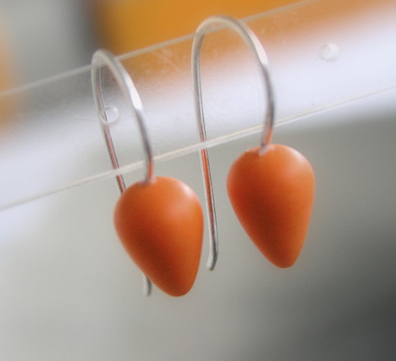 Minimal orange polymer clay earrings, teardrop earrings, colorful earrings, modern jewelry, everyday earrings, sterling silver earwires,