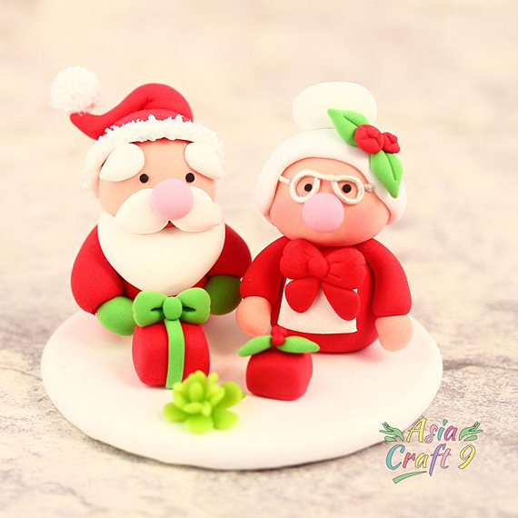 Mr Santa Claus and Mrs Santa Claus clay miniature Christmas decoration- Xmas present clay figures