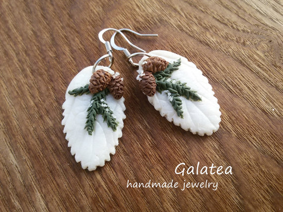 Polymer clay pinecone jewelry ideas for winter