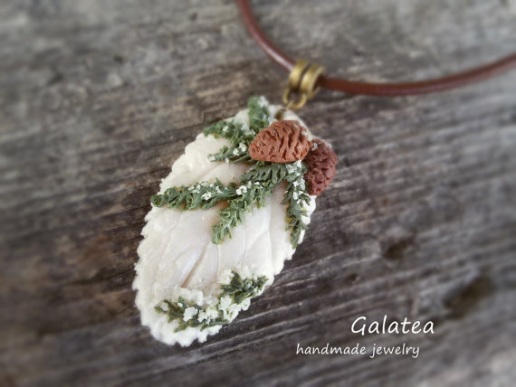 Polymer clay pinecone jewelry ideas for winter