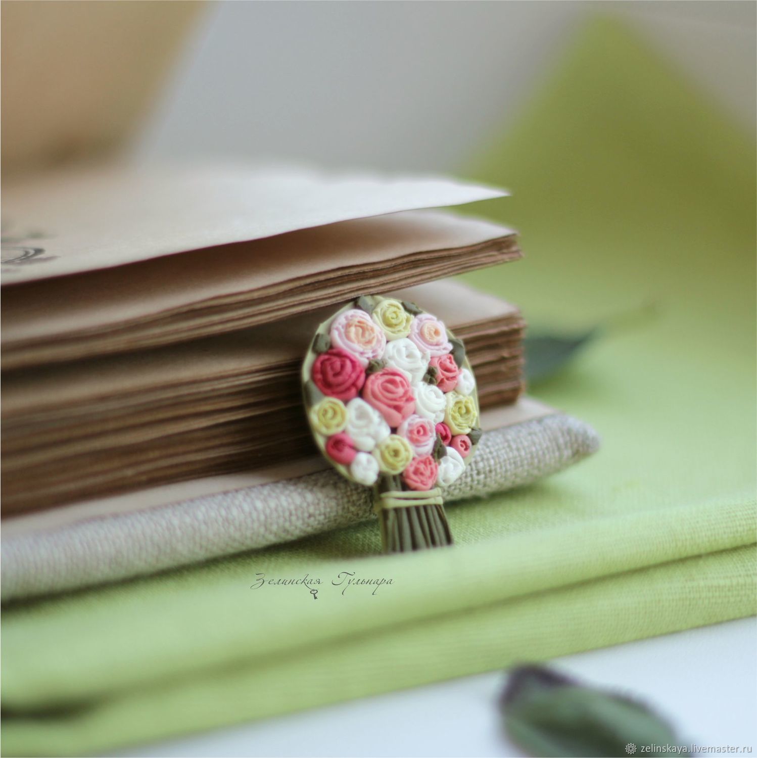 Polymer clay miniature bouquet brooch - Miniature Bouquet with Roses and Ranunculus