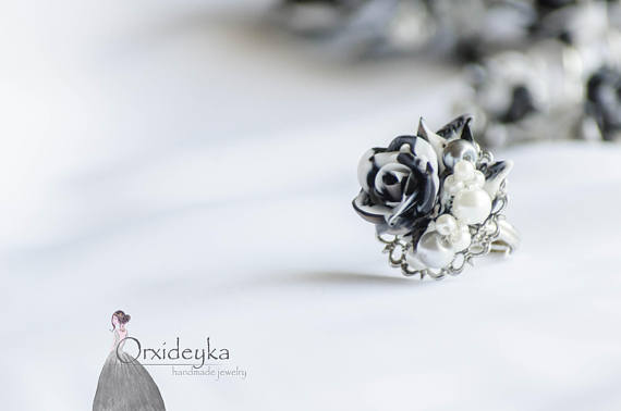 handmade earrings with black-white roses and beads to match