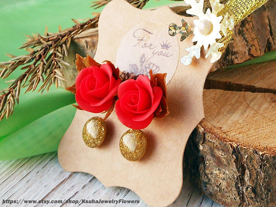 Christmas Gold Red earring Christmas gift for mom Gift for sister Stud earrings of 2 pairs Post Earrings Red rose Gold glitter stud earrings