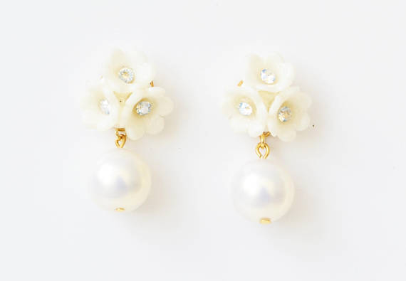 Earrings with polymer clay flowers and pearls