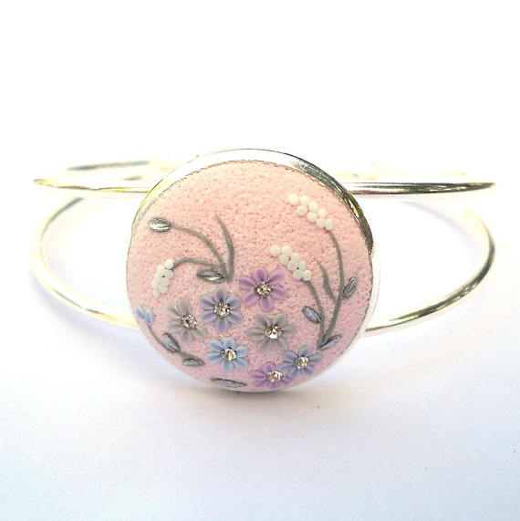 Polymer clay cabochon bracelet Light Pink Applique Bracelet Pink Bangle Clay Embroidery Bangle Gift for Her Polymer Clay Jewelry Art Deko Bracelet Floral Bracelet