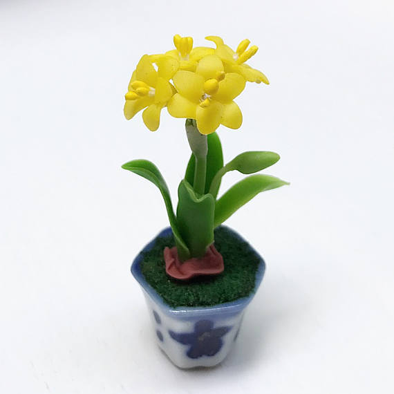 Miniature Flower,Miniature Flower Pot,Dollhouse Flower,Miniature Garden,Dollhouse Orchid,Miniature White Hippeastrum,Flower Clay