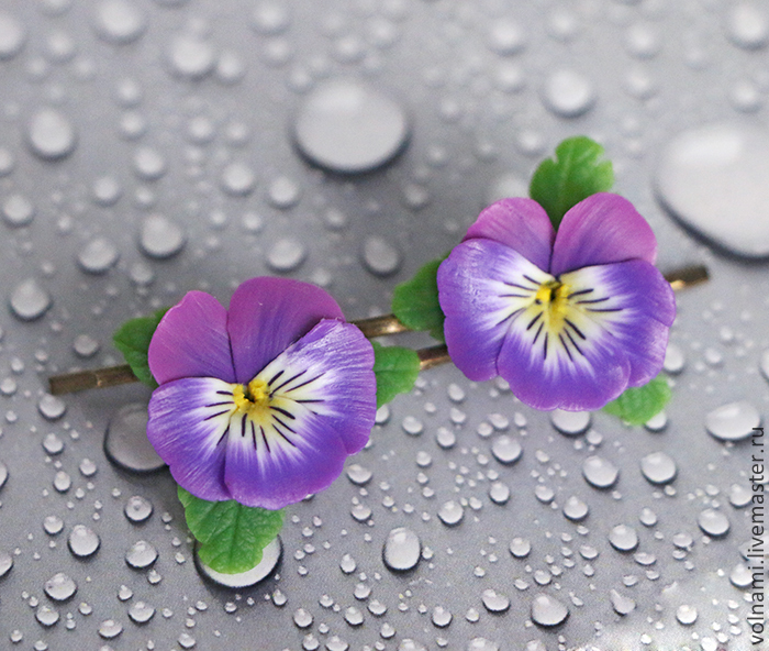 Polymer clay jewelry with pansies - purple pansies earring - flower jewelry