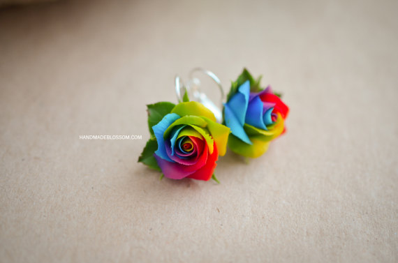 Polymer clay rainbow rose jewelry Rainbow roses earrings , Polymer clay rainbow rose, Handmade rose earrings, Tie Dye rose earrings, Tie Dye wedding, Multicolored clay roses