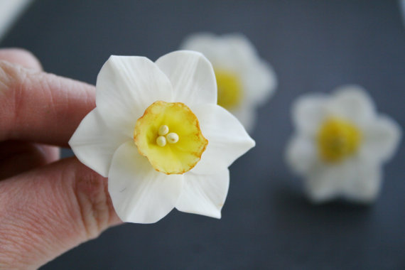 Daffodils flower hair clip - bridal flower hair clip - flower hair accessories - flower pins - spring hair flower - clay flower.