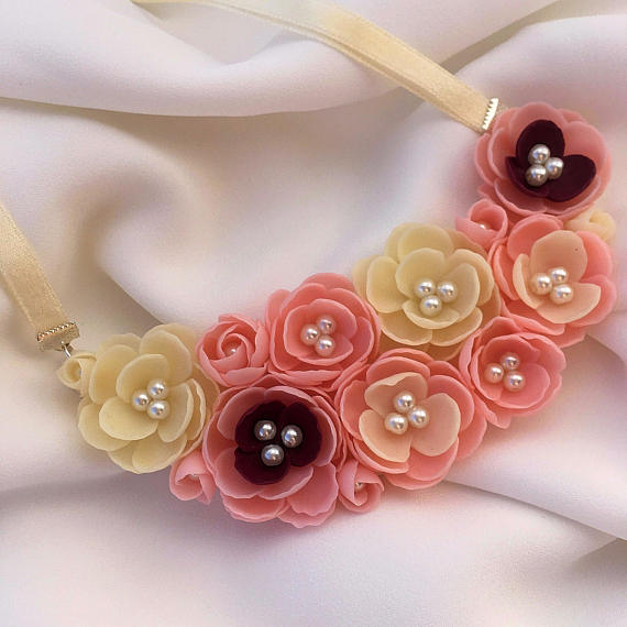 Ivory pink flower necklace, Polymer clay jewelry, Gift for her, Bridesmaid gift, Wedding jewelry, Cream white rose necklace, Floral jewelry