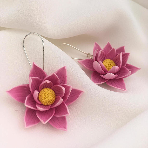 Pink polymer clay jewelry, Pink lotus earrings, Polymer clay jewelry, Flower earrings, Gift for her, Floral jewelry, Bridesmaid gift, Wedding jewelry, Lotus earrings