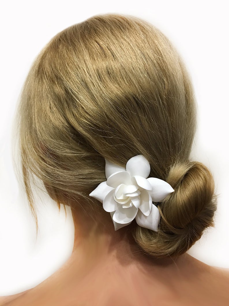 Gardenia hair clips White Gardenia Bridal flower pins Bridal hair pin Wedding hair pins Bridal Hair flower Bridal hair accessories